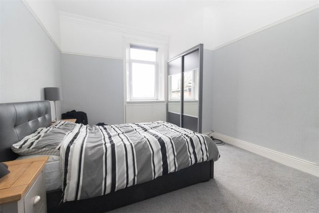 Flat for sale in Percy Gardens, Tynemouth, North Shields