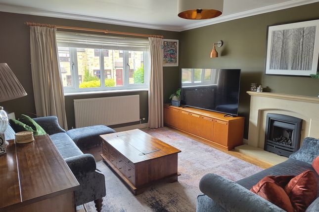 43, Heathcote Rise, Keighley photo 3