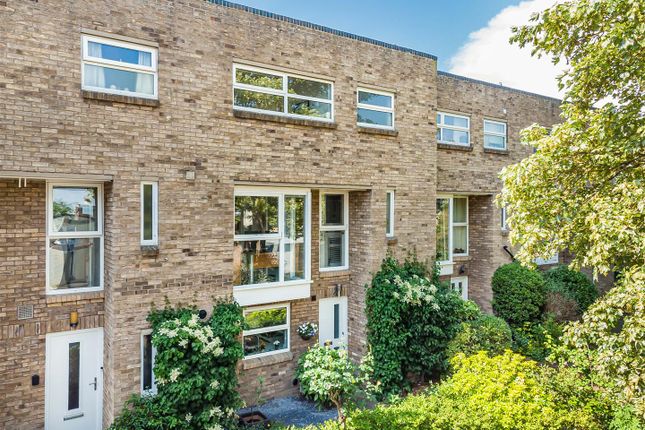 5-bed house on 8, Archway Court, Cambridge, £930,000