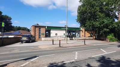Thumbnail Retail premises to let in Aldermaston Road, Tadley, Hampshire