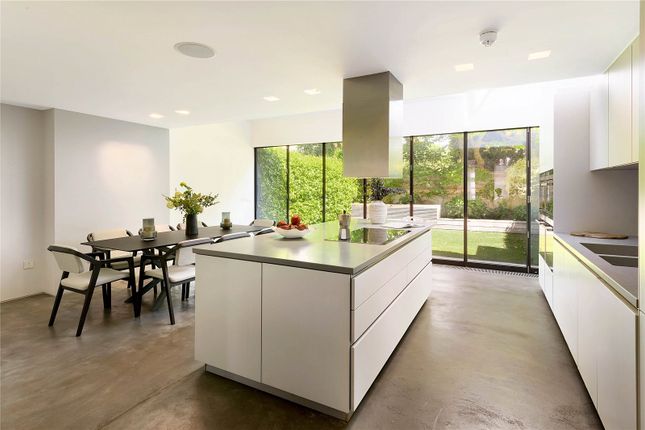 10, The Vale, London photo 3
