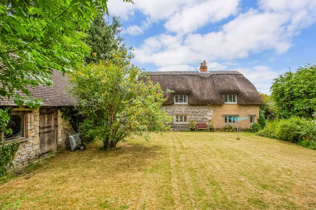 Jasmine Cottage, Rollestone Road, Salisbury photo 2