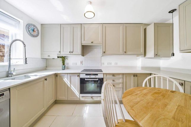 Flat for sale in Kingsworthy Close, Kingston Upon Thames