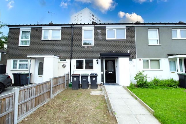 Thumbnail Terraced house for sale in Hockwell Ring, Luton