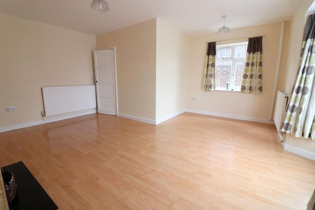 24, Cowridge Crescent, Luton photo 4
