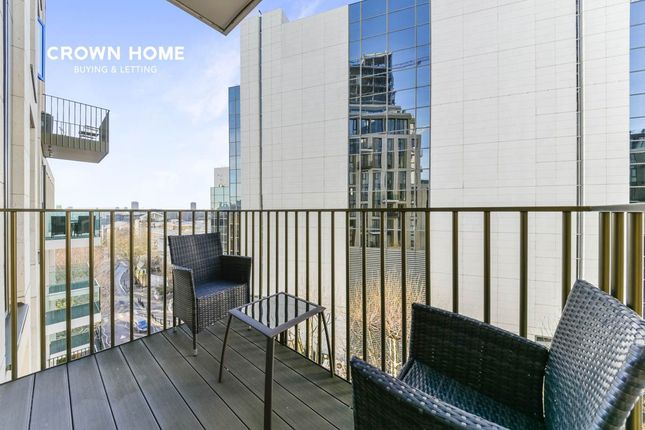 605 Ariel House, London photo 4