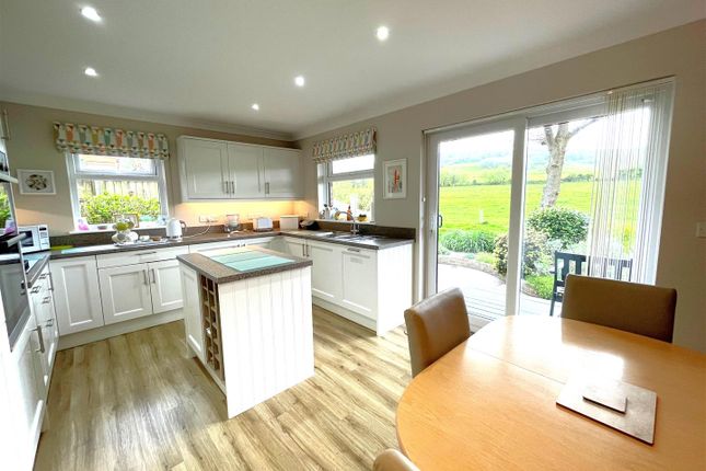32, Coombe Park, Ventnor photo 3