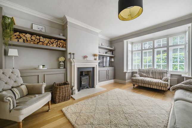 The Knowle, Corry Road, HINDHEAD photo 3