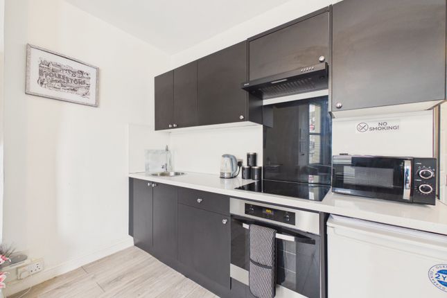 Ground Floor Flat, 4, St. Michaels Street, Kent photo 5