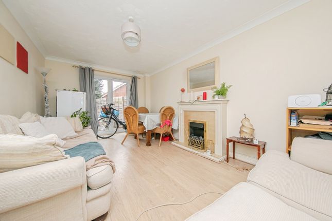 4-bed house on 11, Hatcher Crescent, Essex, £300,000