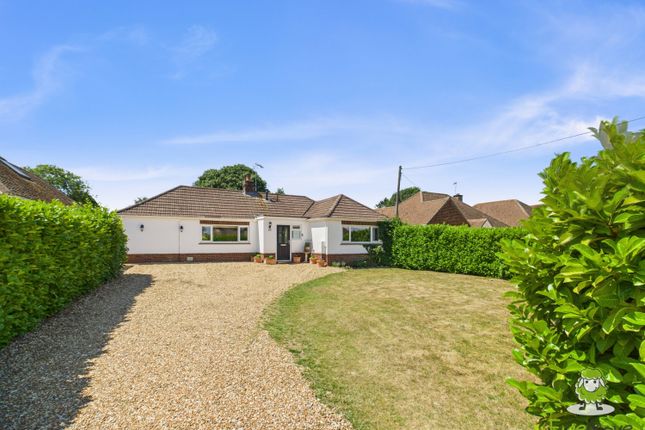 Ewemove Basingstoke Estate Agents - 24 Byfleet Ave