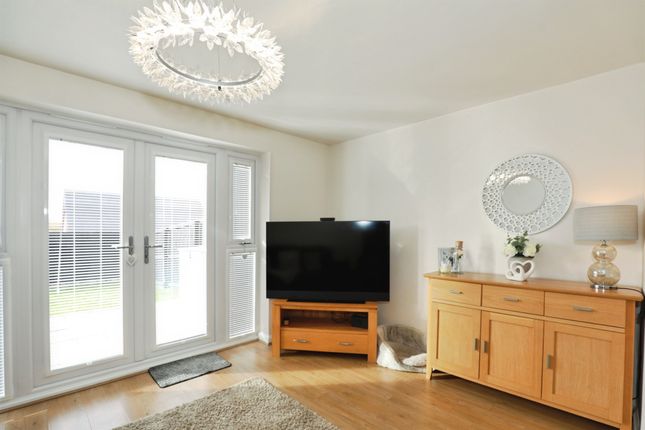 33, Medlock Street, Northwich photo 3