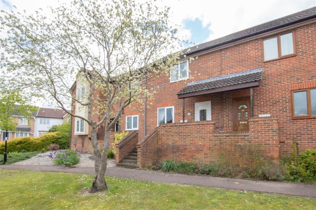 Terraced house for sale in Hempstead Road, Haverhill