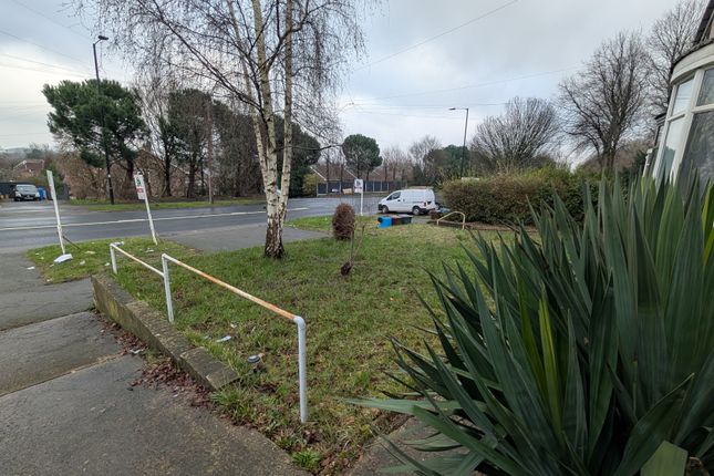 270 S9 1WD, Bawtry Road, Sheffield photo 2