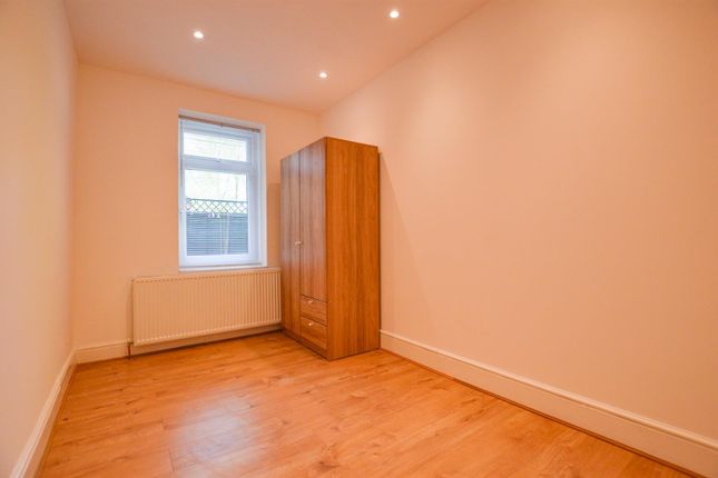 319B, New Mill Road, Holmfirth photo 4