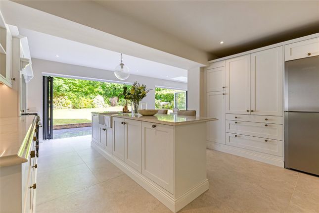 White Cottage,, Chalk Lane, Leatherhead photo 4