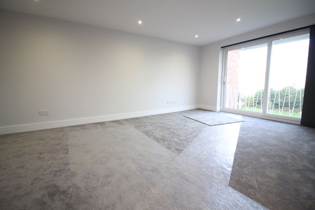 6, Manning Court, Oxhey photo 4