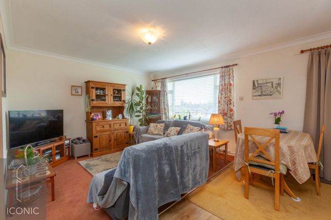 34, Bellomonte Crescent, Norwich photo 4