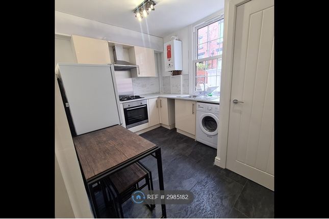 A Glossop Street, Glossop Street Apartments, Leeds photo 3