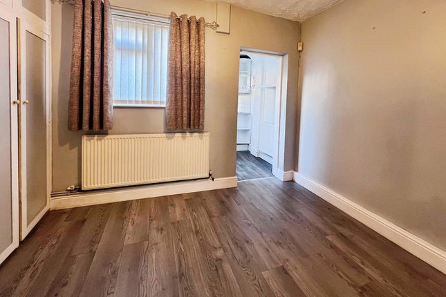 225, Queens Road, Nuneaton photo 3