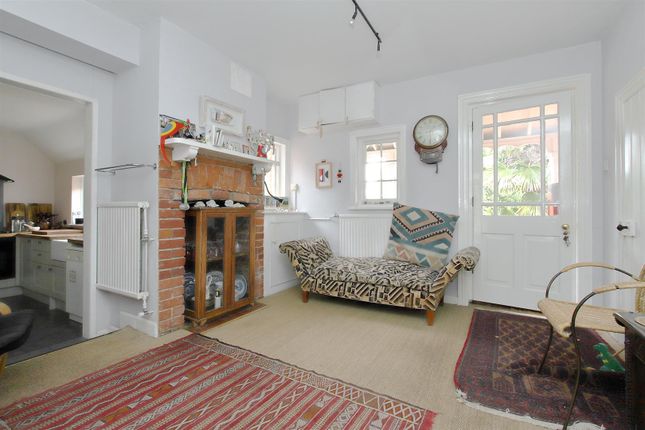 Abbotts Hill Lodge, Abbotts Hill, Andover photo 4