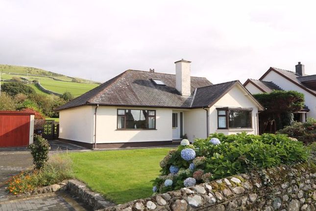 Thumbnail Detached bungalow for sale in Llwyngwril