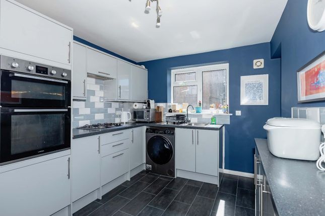 Flat 18, Parker Court, Foredown Road, Brighton photo 3