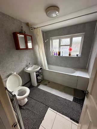 72, Howard Street, Gloucester photo 4