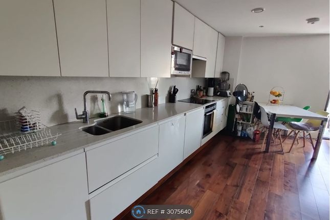 Flat, Hall Street, London photo 3
