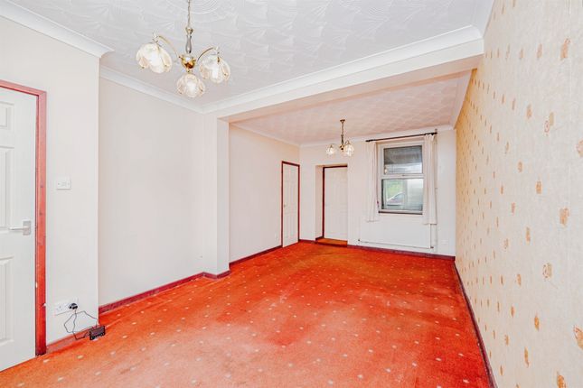 33, David Street, Bridgend photo 2