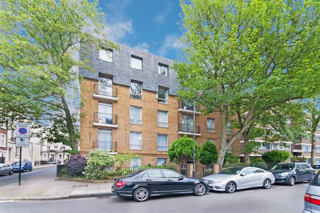 Flat to rent in Lavington, Greville Place, St Johns Wood