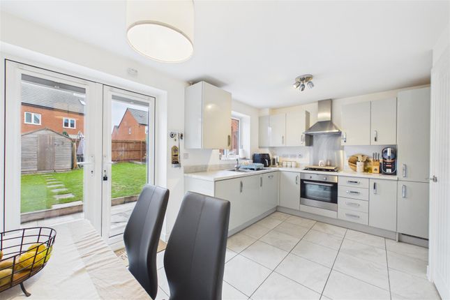 3, Raddle Way, Newark photo 2
