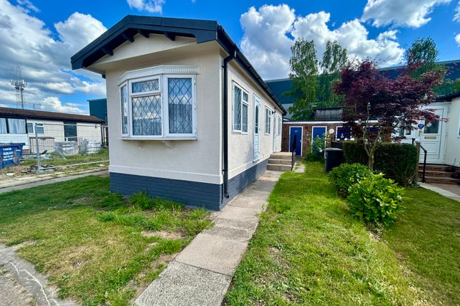 45 Fowley Mead Park, Longcroft Drive, Waltham Cross photo 2