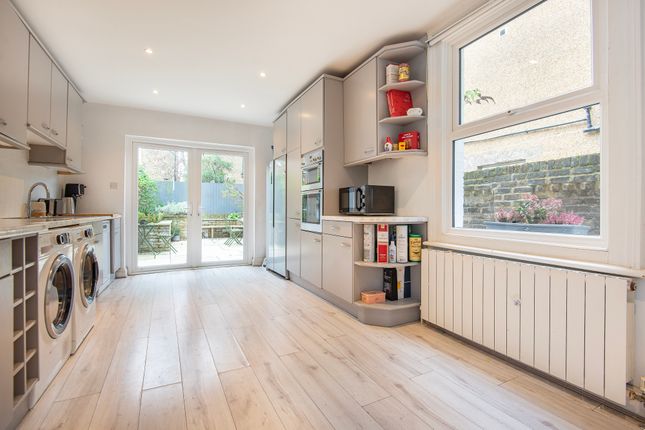 Terraced house for sale in Birkbeck Avenue, Acton