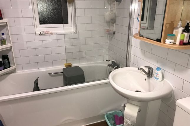 Flat for sale in Pempath Place, Wembley