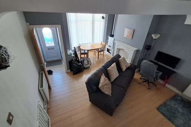18 Pentland Avenue, Liverpool photo 2