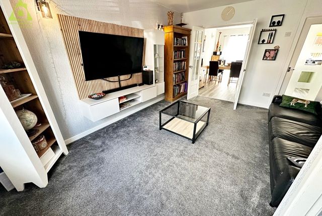 94D, Church Street Westhoughton Greater Manchester, Bolton photo 2