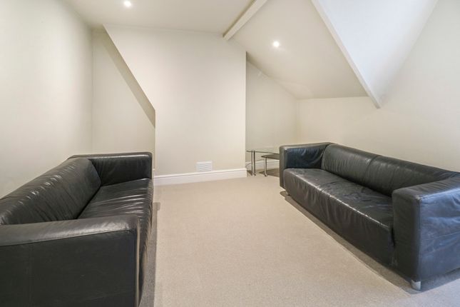 Second Floor Flat, 108, Severn Grove, Cardiff photo 4