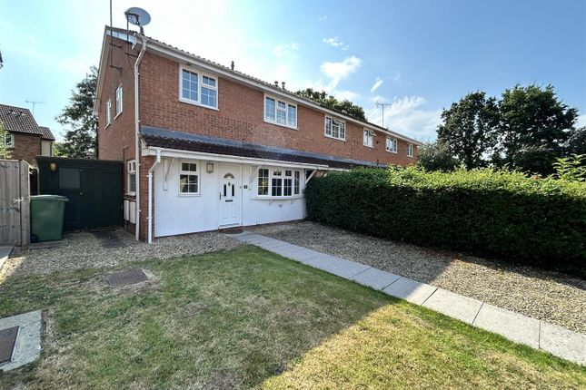 Thumbnail Terraced house to rent in James Close, Pewsham, Chippenham