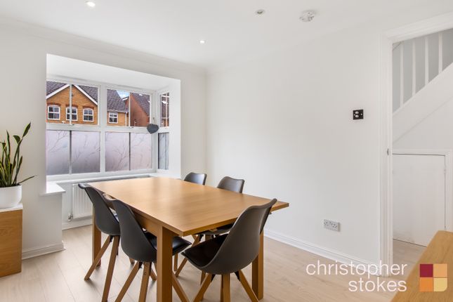 14 Bloomfield Road, Cheshunt, Hertfordshire photo 4