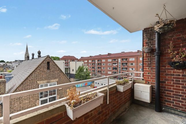 Flat 7, Denman House, Lordship Terrace, London photo 4