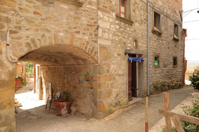 Semi-detached house for sale in Massa-Carrara, Casola In Lunigiana, Italy