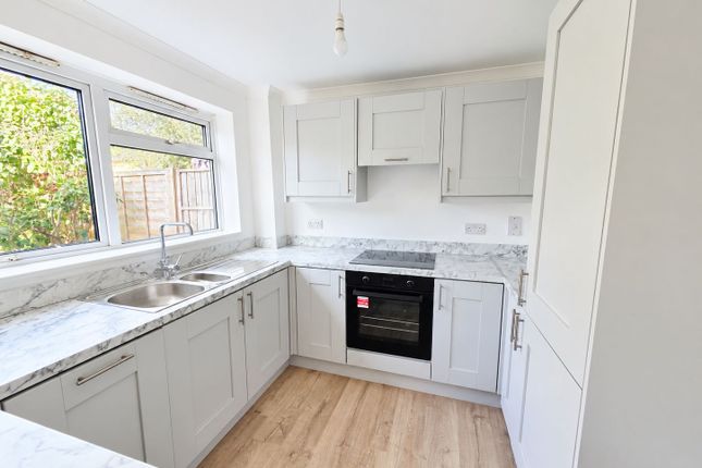 15 Alen Square, Staplehurst photo 5