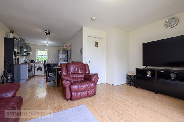 93, Marlington Drive, West Yorkshire photo 5