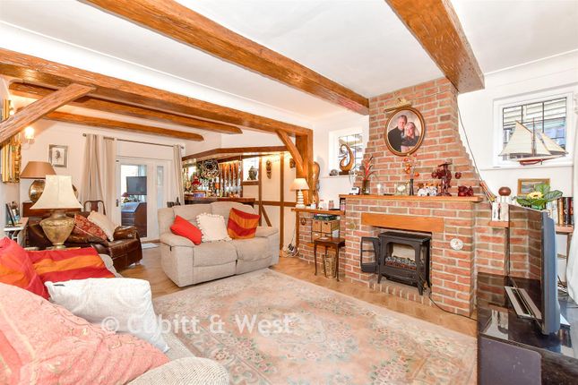 4-bed detached on 2, The Brow, Waterlooville, £410,000