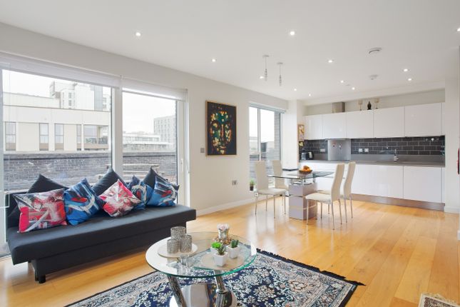 Thumbnail Flat for sale in East Parkside, London