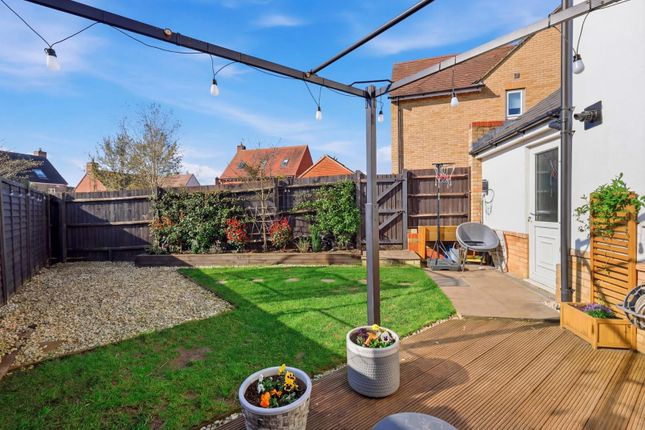 38, Matilda Way, Dunmow photo 4
