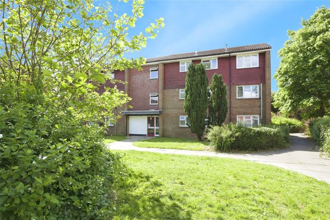 Thumbnail Flat for sale in Byrd Road, Crawley, West Sussex