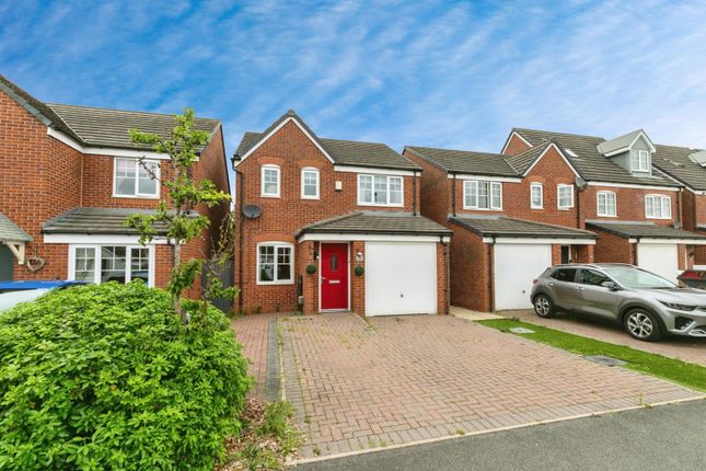 3-bed detached on 35, Walnutwood Avenue, Preston, £245,000