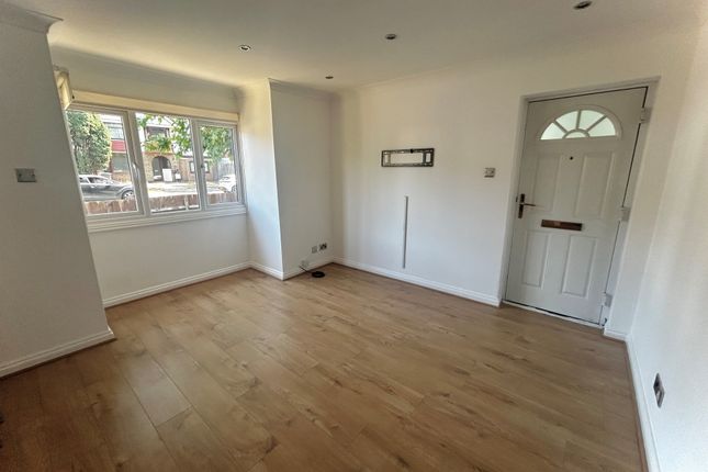 Thumbnail Semi-detached house to rent in Wrangthorne Walk, Waddon, Croydon